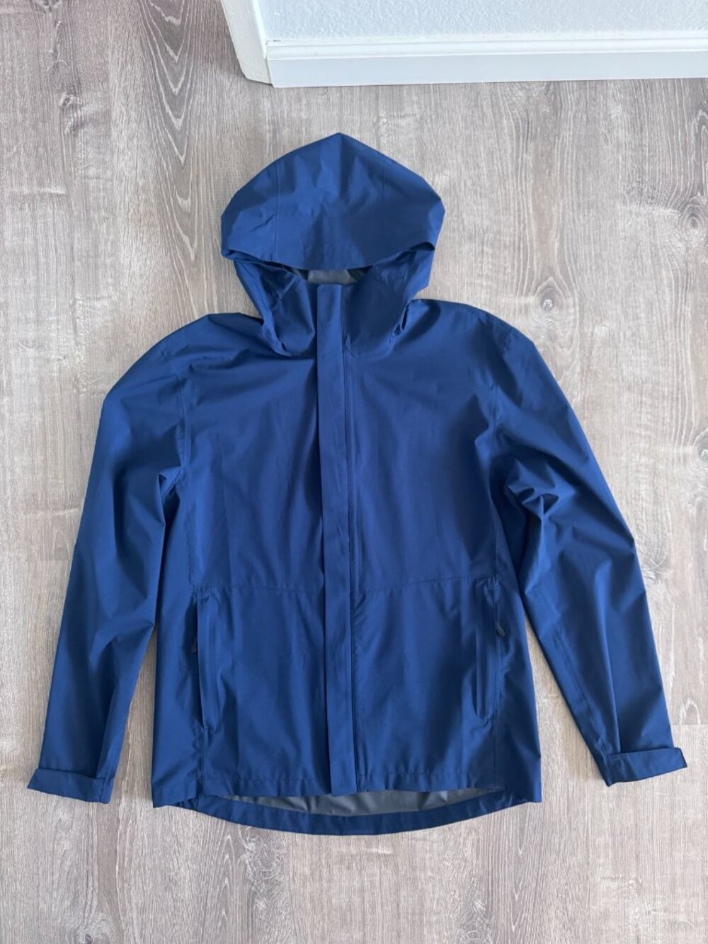 Packable Rain Shell | Hooded, Full Zipper| 32 Degrees Cool | Men's Medium